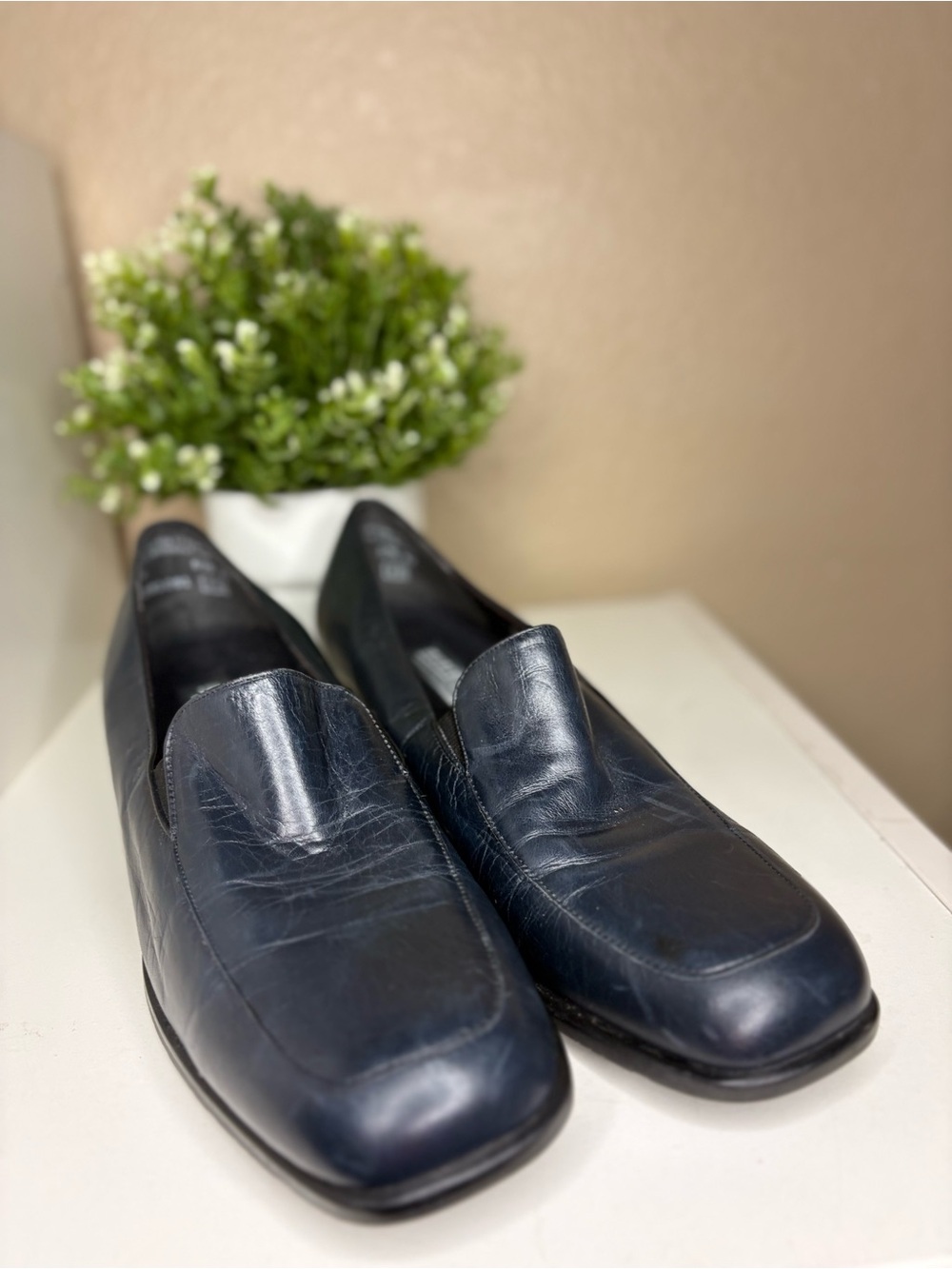 Munro American Navy Blue Leather Block Heel Loafers Comfort Shoes Women 8,5
